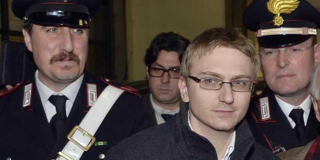 Garlasco, nuove perquisizioni: indagato Mario Venditti ex procuratore di Pavia 1 Perquisizioni sul caso Garlasco indagato Mario Venditti ex procuratore di Pavia