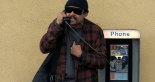 Leonardo DiCaprio e Sean Penn in una scena del film Una battaglia dopo l’altra diretto da Paul Thomas Anderson, 2025.